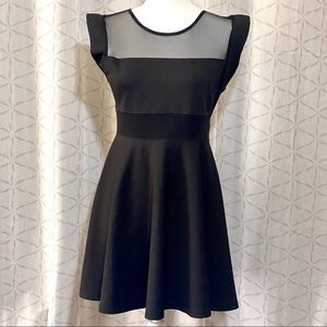 Black short Sleeve Fit and Flare Party Dress